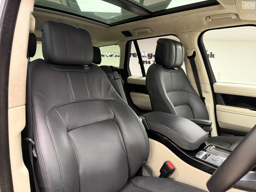 Land Rover Range Rover 3.0 D300 Westminster - One Owner -Stunnin MB71BED Black #2