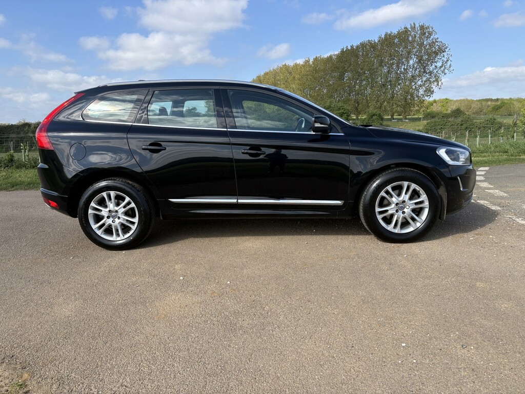 Volvo XC60 Suv 2.4 Se Lux Nav D5 Awd 2016 SK16BNL Black #2