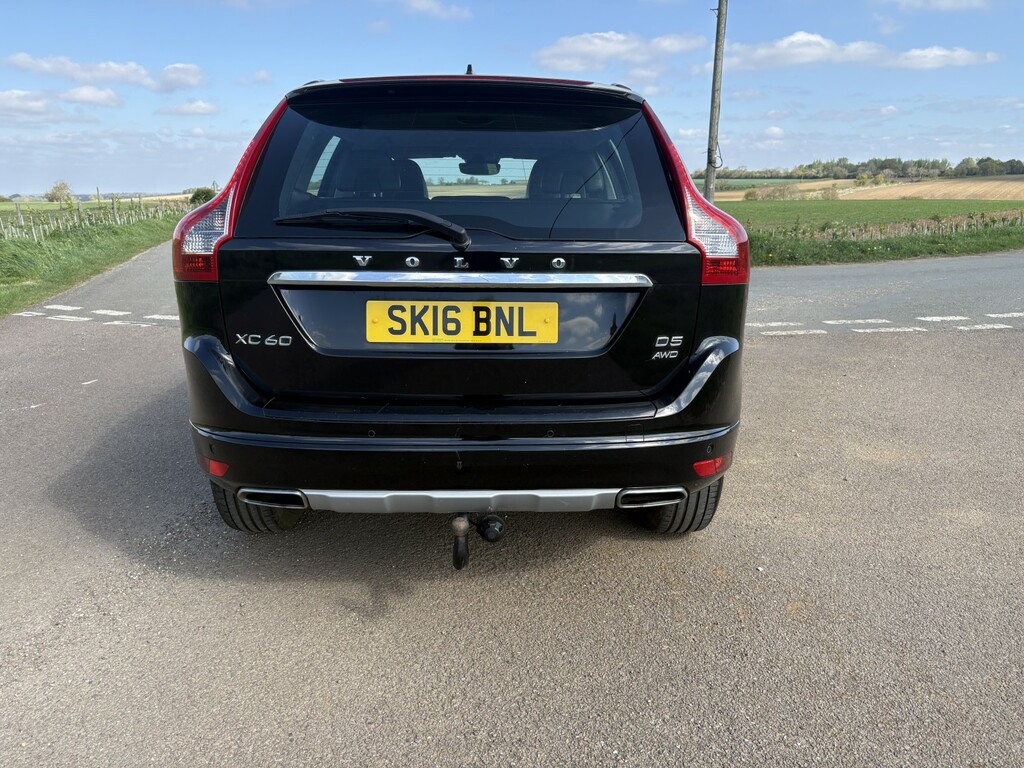 Volvo XC60 Suv 2.4 Se Lux Nav D5 Awd 2016 SK16BNL Black #5
