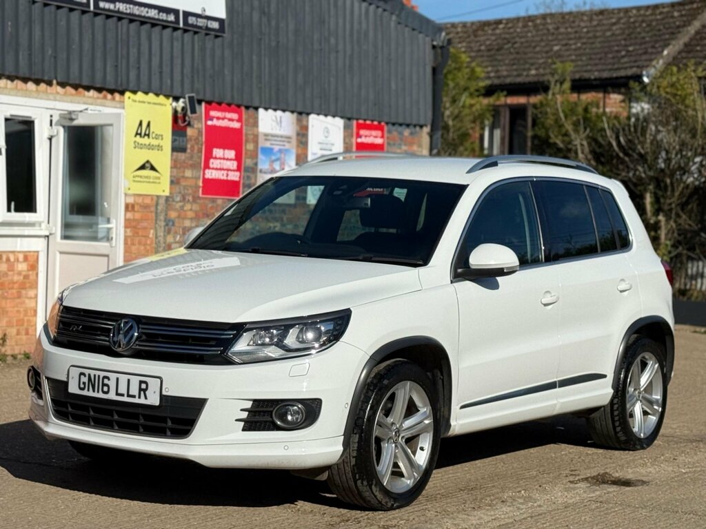 Volkswagen Tiguan 2.0 Tdi Bluemotion Tech R-line Edition Dsg 4Wd Eur GN16LLR White #3