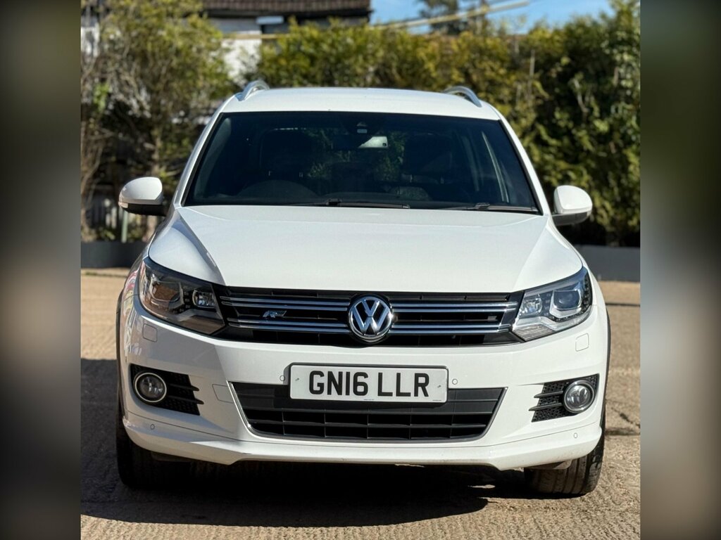 Volkswagen Tiguan 2.0 Tdi Bluemotion Tech R-line Edition Dsg 4Wd Eur GN16LLR White #2