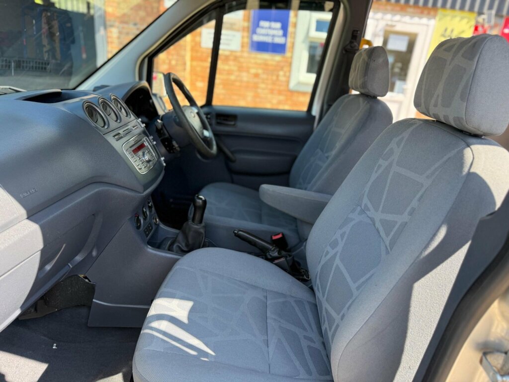 Ford Tourneo Connect Connect 1.8 Tdci Trend Bus Fwd Black #11