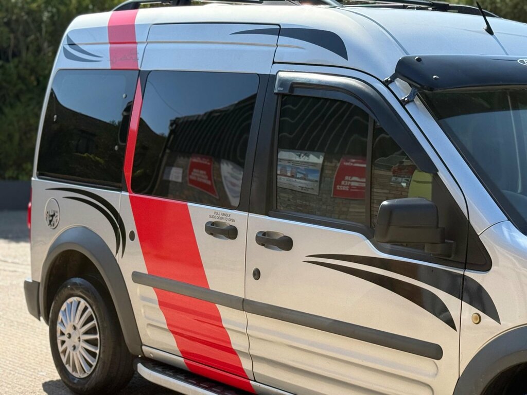 Ford Tourneo Connect Connect 1.8 Tdci Trend Bus Fwd Black #19