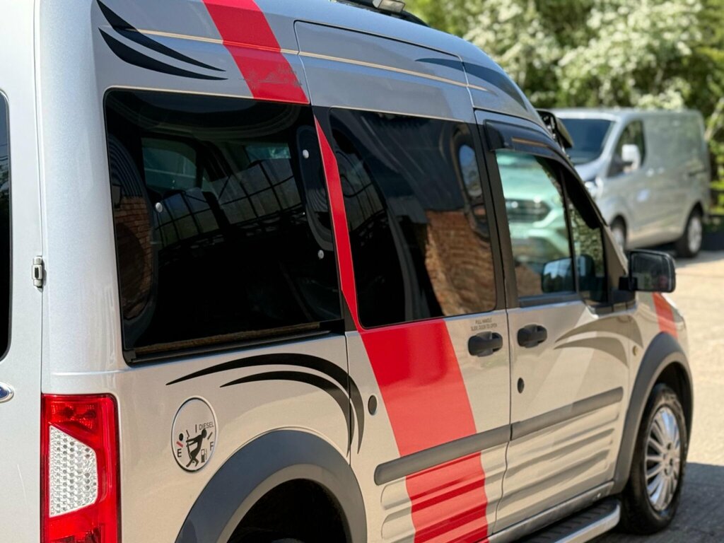 Ford Tourneo Connect Connect 1.8 Tdci Trend Bus Fwd Black #27