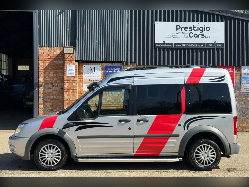 Ford Tourneo Connect Connect 1.8 Tdci Trend Bus Fwd Black #4
