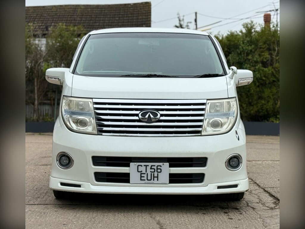 Nissan Elgrand Petrol White