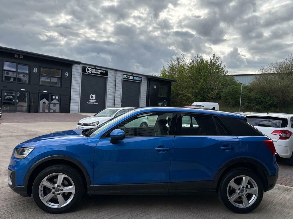 Audi Q2 1.6 Tdi 30 Sport Euro 6 S S SC19MWD Blue #4