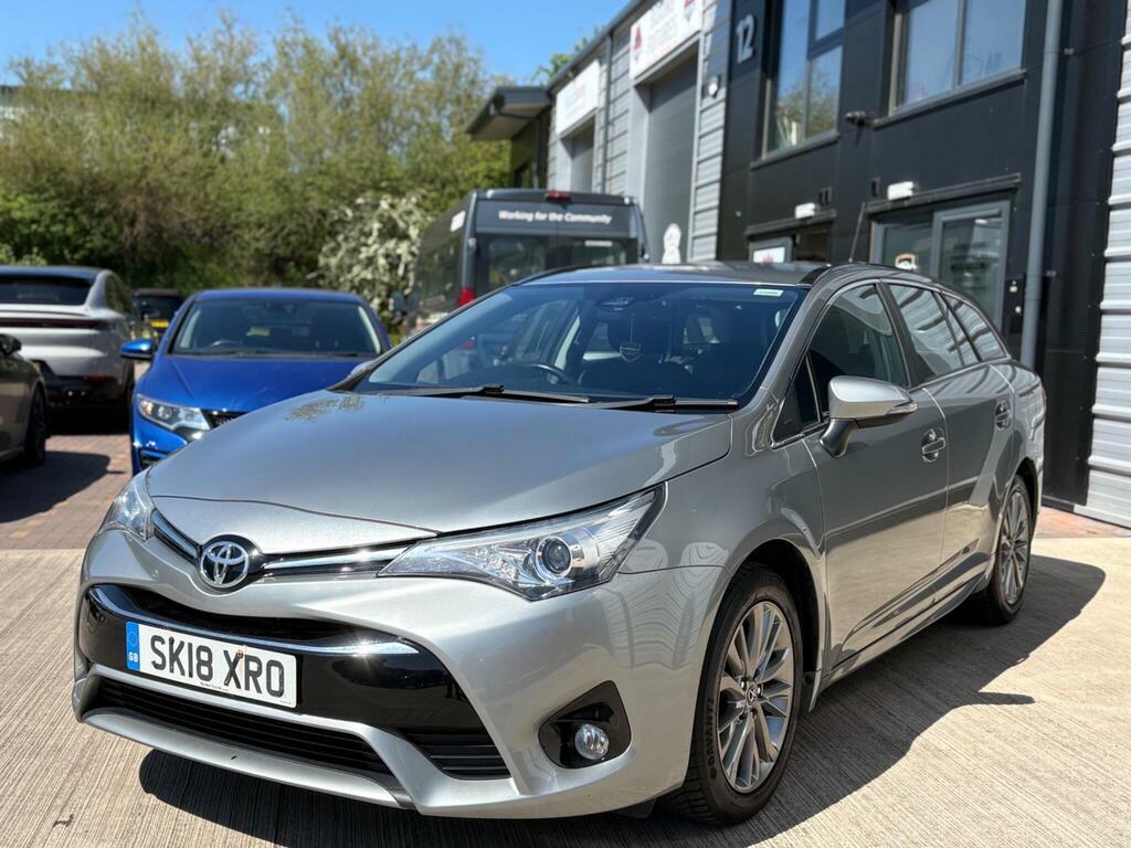 Toyota Avensis 1.6 D-4d Business Edition Touring Sports Euro 6 S Grey #3
