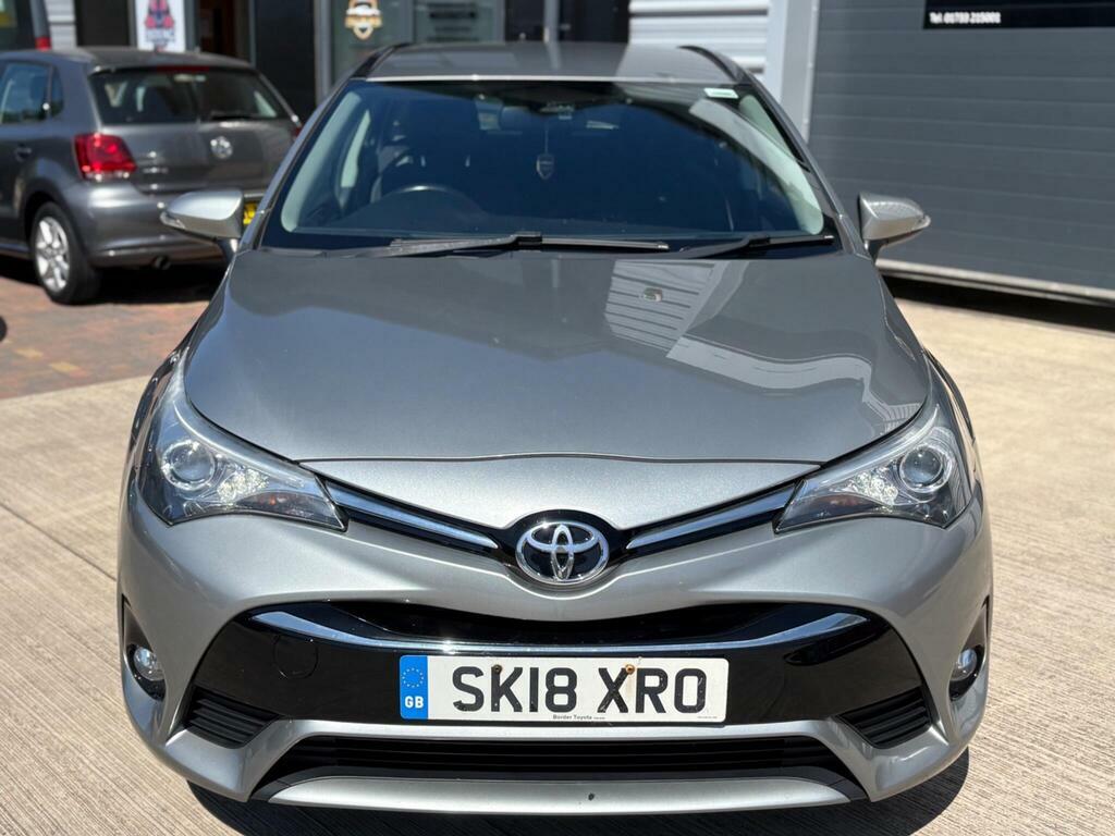 Toyota Avensis 1.6 D-4d Business Edition Touring Sports Euro 6 S Grey #2