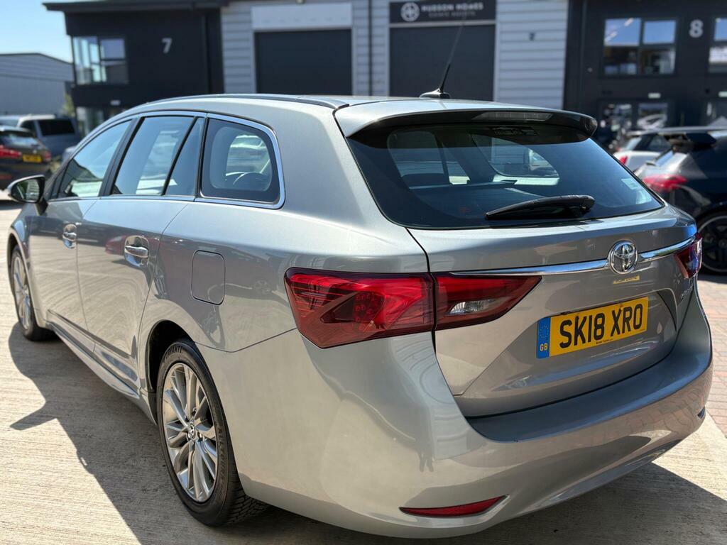 Toyota Avensis 1.6 D-4d Business Edition Touring Sports Euro 6 S Grey #5