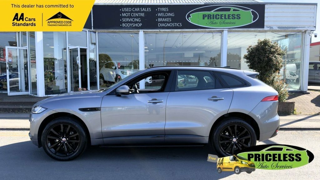 Jaguar F-Pace 2L Chequered Flag YR69EVN Grey #3
