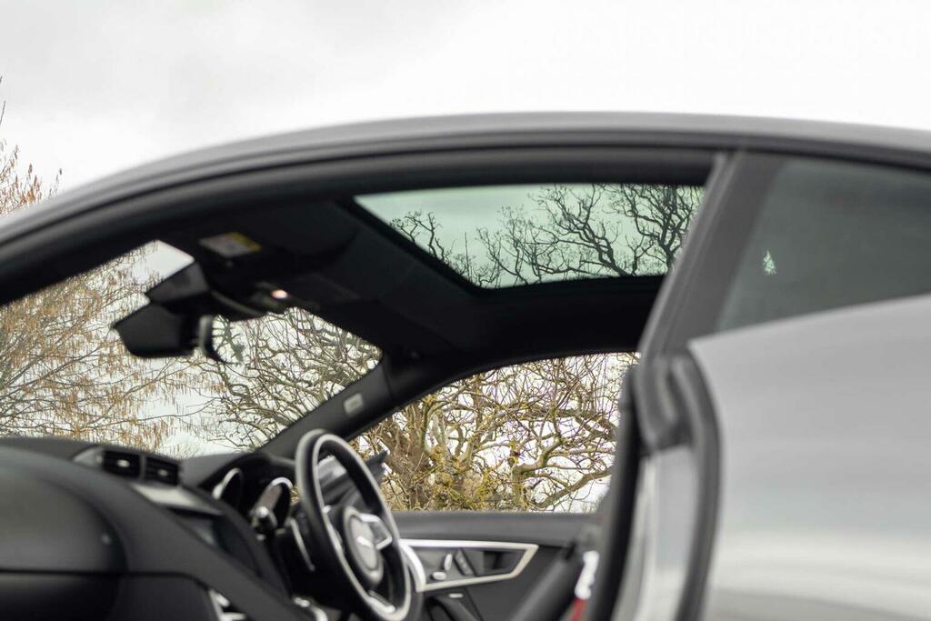 Jaguar F-Type Coupe 3.0 V6 R-dynamic Awd Euro 6 Ss Grey #4