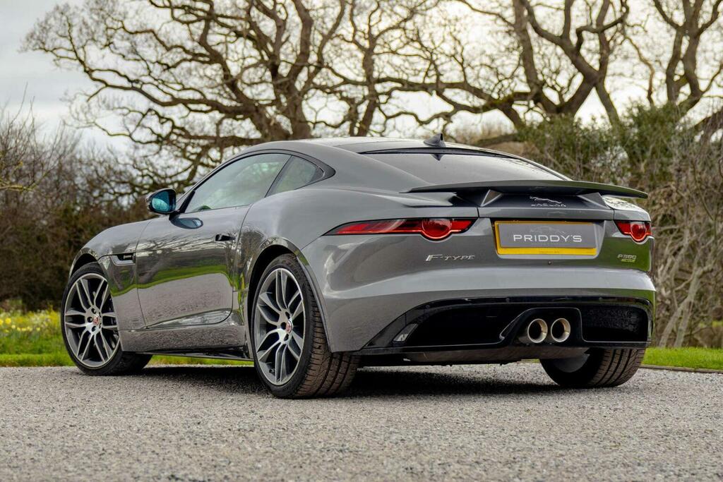 Jaguar F-Type Coupe 3.0 V6 R-dynamic Awd Euro 6 Ss Grey #2