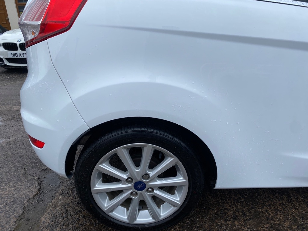 Ford Fiesta 1.0 Ecoboost Titanium RX17FHY White #3