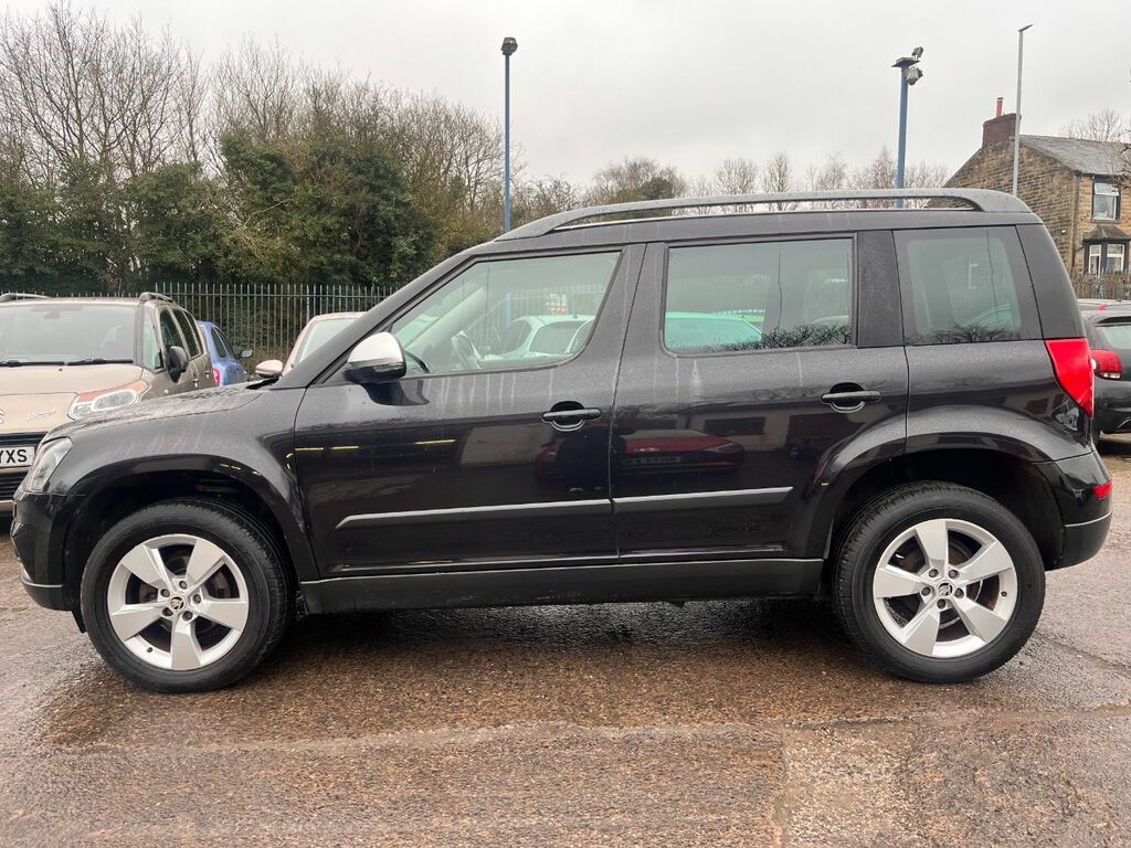 Skoda Yeti 1.2 Tsi Se Dsg YS63HGC Black #4