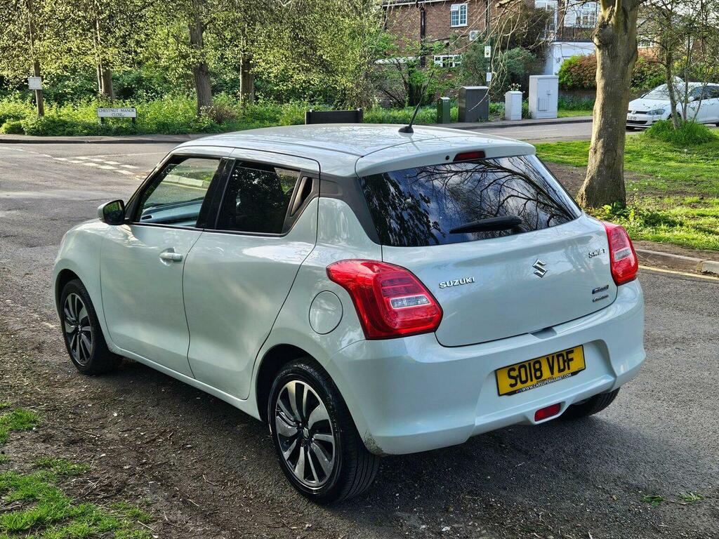 Suzuki Swift Hatchback 1.2 Dualjet Mhev Sz5 Allgrip Euro 6 Ss SO18VDF White #4