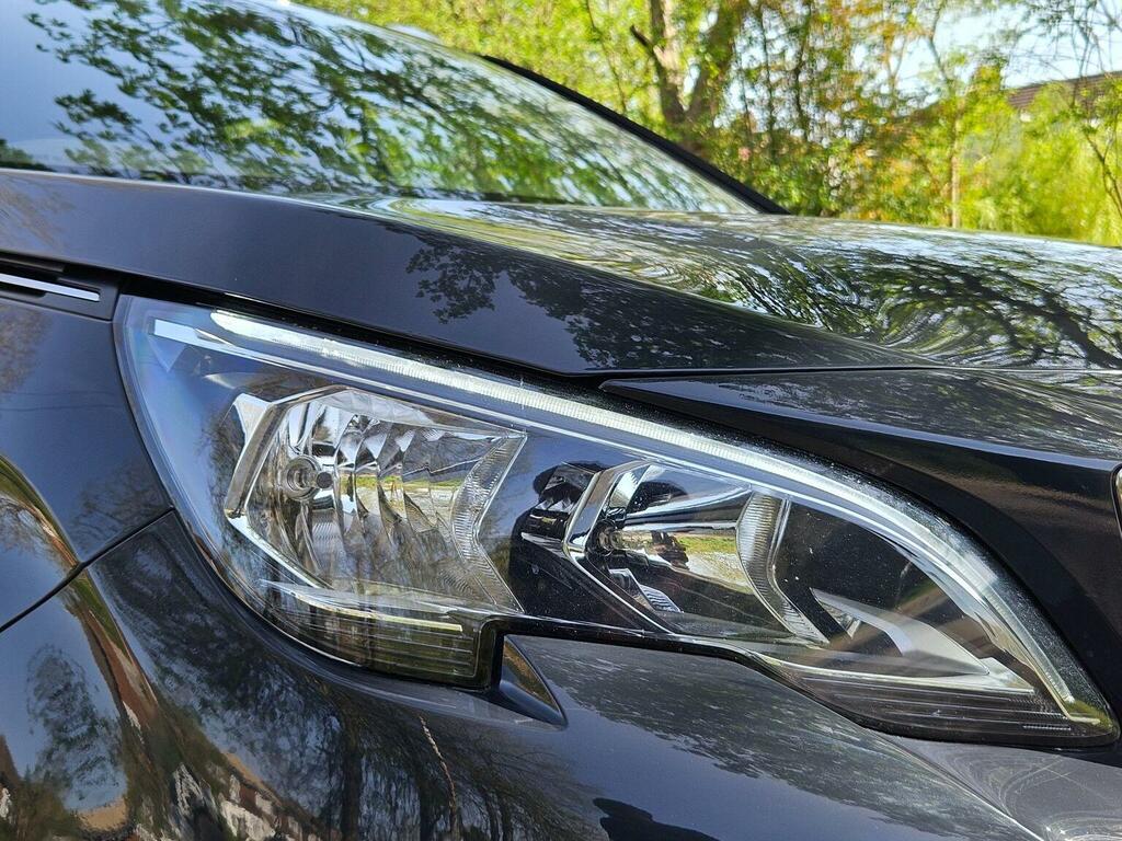 Peugeot 3008 Suv 1.2 Puretech Allure Euro 6 Ss 202020 DG20XPH Grey #4