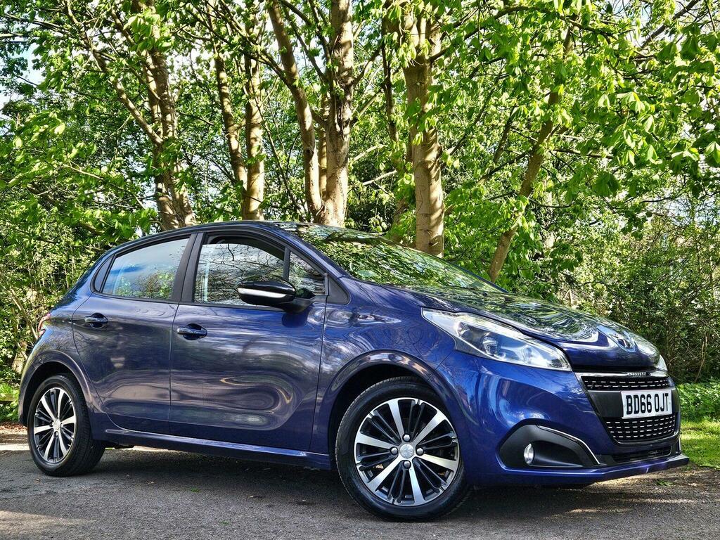 Peugeot 208 Hatchback 1.2 Puretech Active Design Menthol Euro Blue