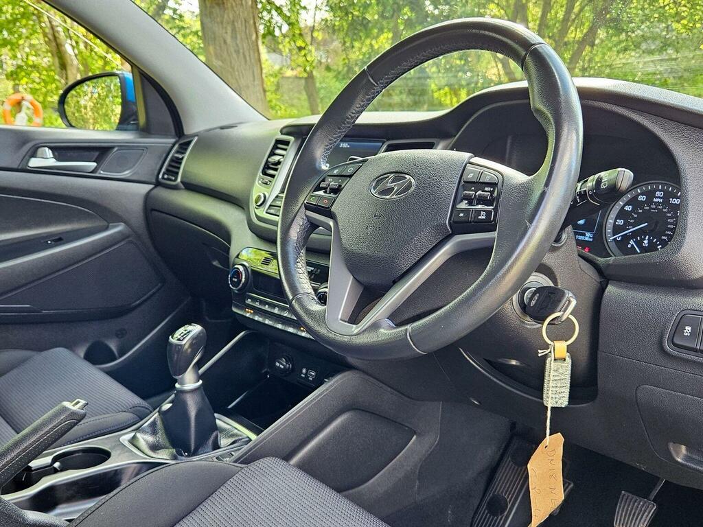 Hyundai Tucson Suv 1.6 Gdi Blue Drive Se Nav Euro 6 Ss 20 DN18NEU Blue #2