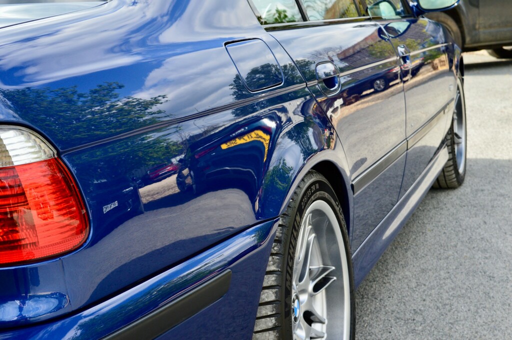 BMW M5 4.9I 4dr Blue #14