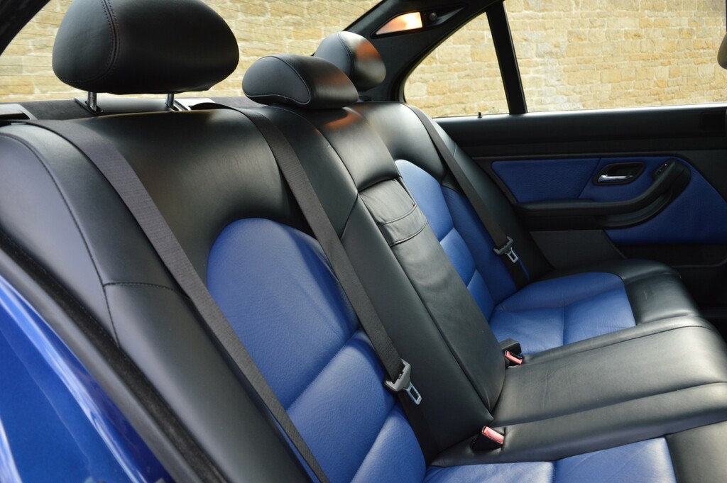 BMW M5 4.9I 4dr Blue #23