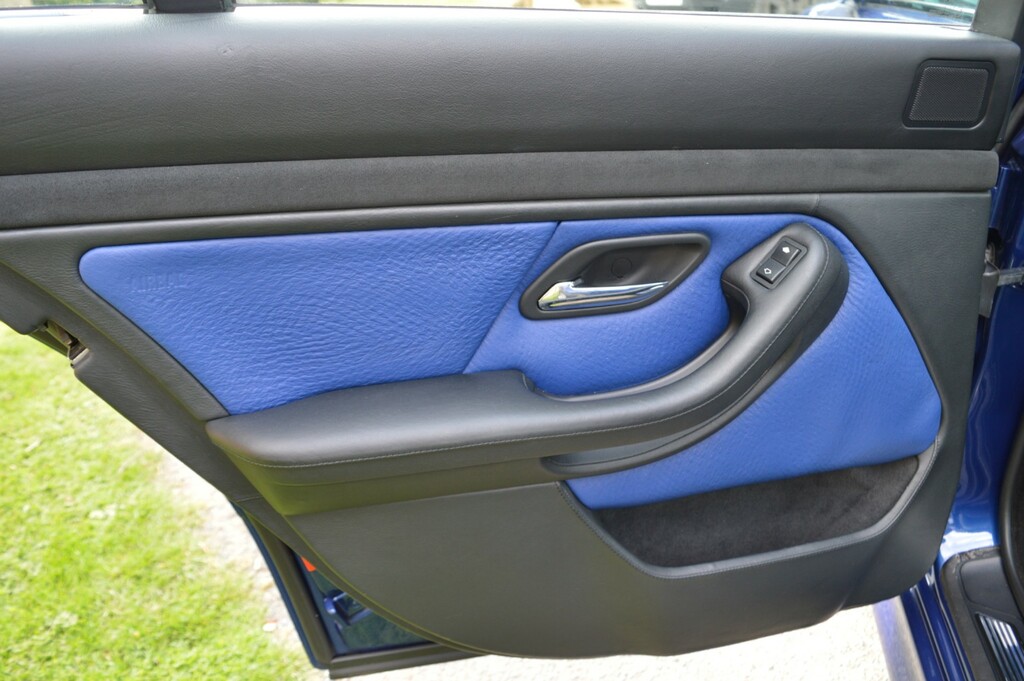 BMW M5 4.9I 4dr Blue #30