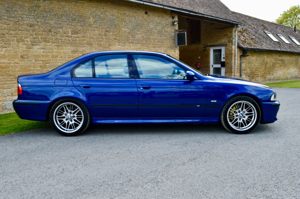 BMW M5 4.9I 4dr Blue #13