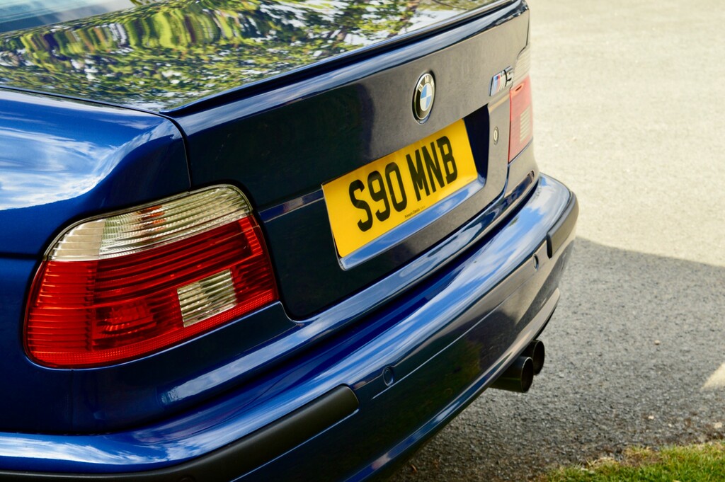BMW M5 4.9I 4dr Blue #62