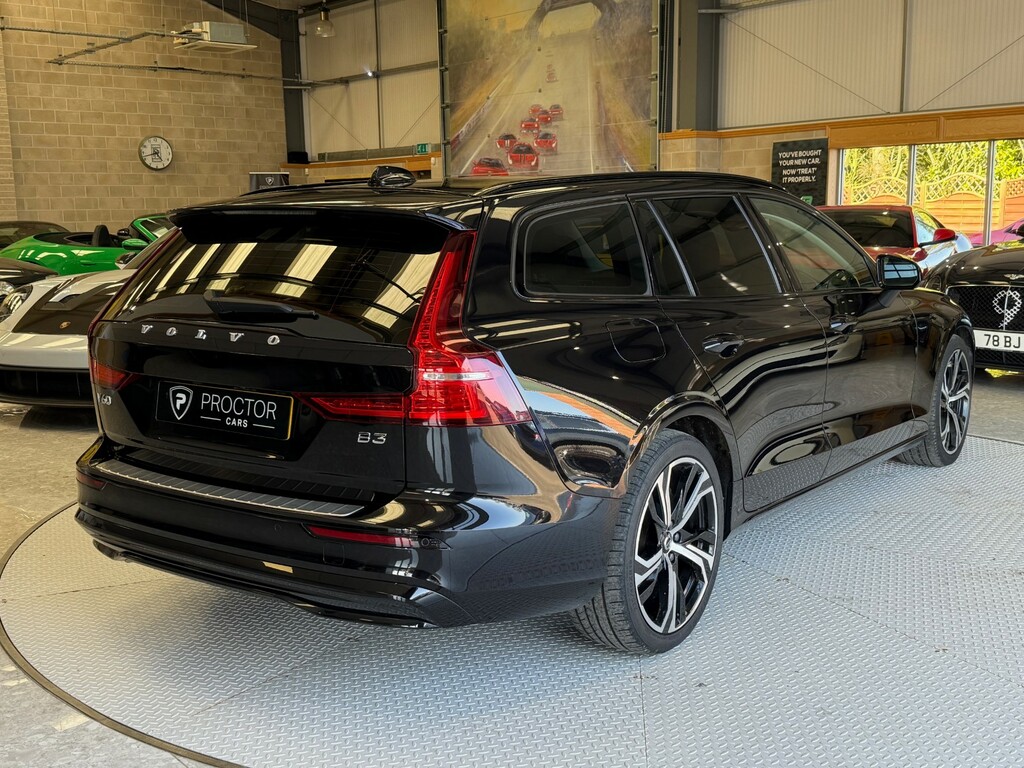 Volvo V60 2.0 B3 Mhev Plus Dct Euro 6 Ss SH22VHE #5