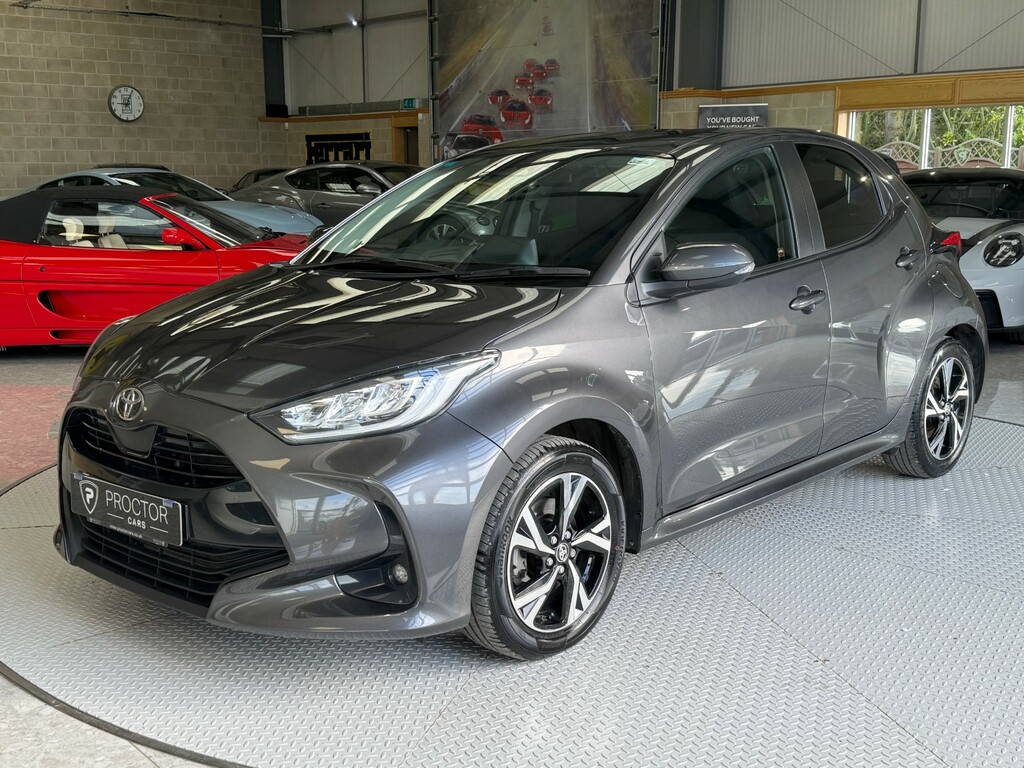 Toyota Yaris 1.5 Vvt-h Design E-cvt Euro 6 Ss