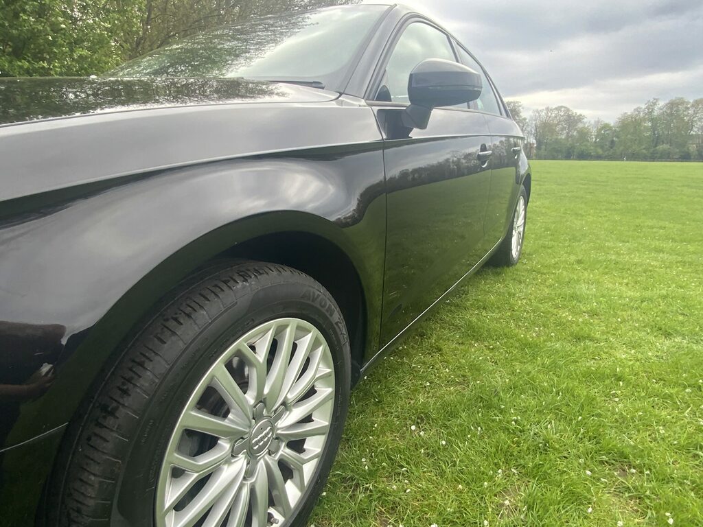 Audi A3 1.6Tdi-se Tecknick Sportback KR66ZGC Black #5