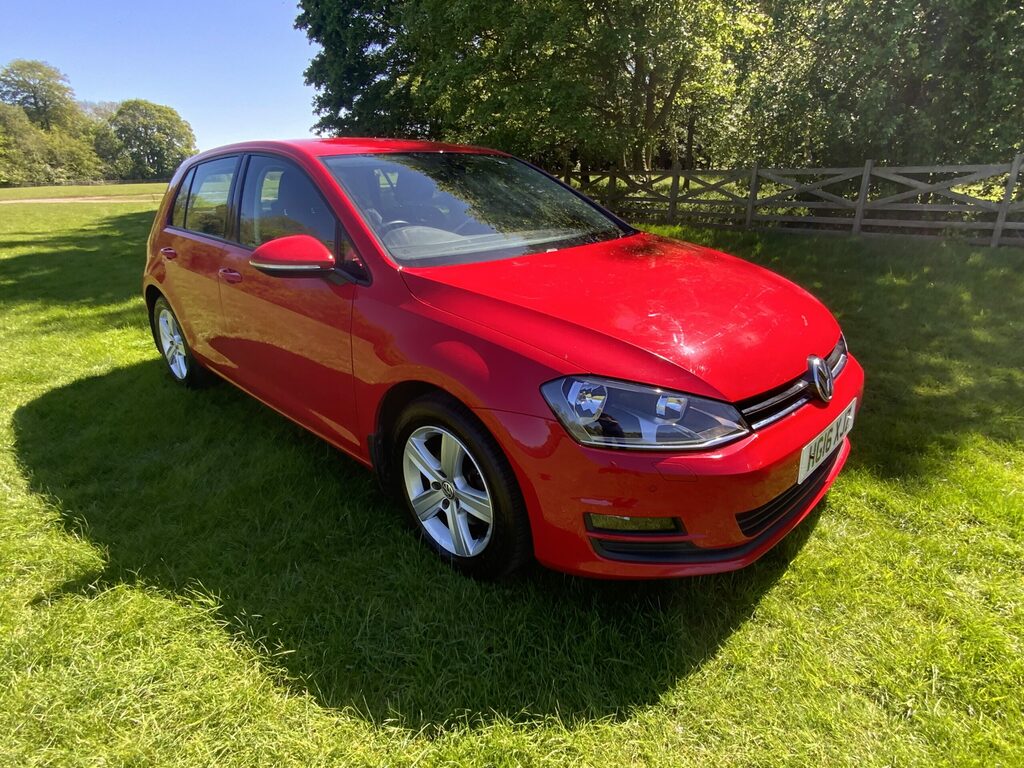 Volkswagen Golf 1.4 Tsi Match Edition Hatchba HG16XJZ Red #2