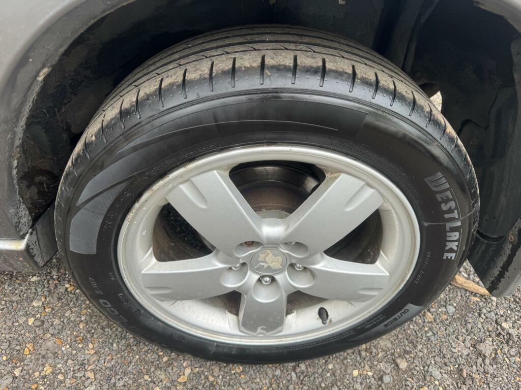 Mitsubishi Outlander 2.4 Equippe Black #16