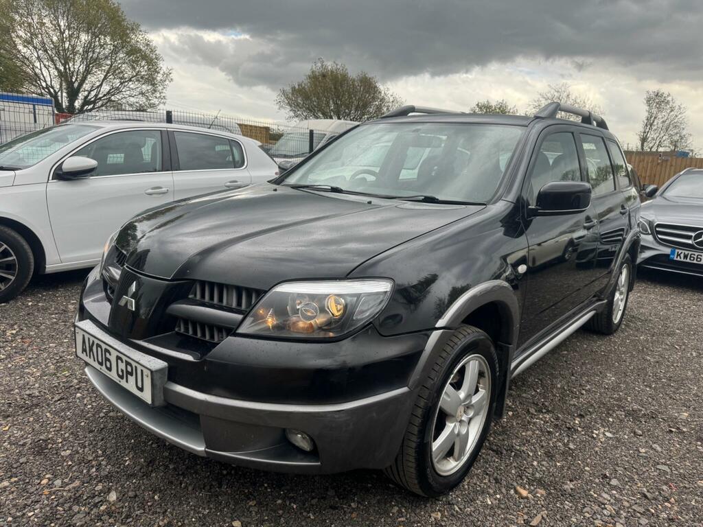 Mitsubishi Outlander 2.4 Equippe Black #5