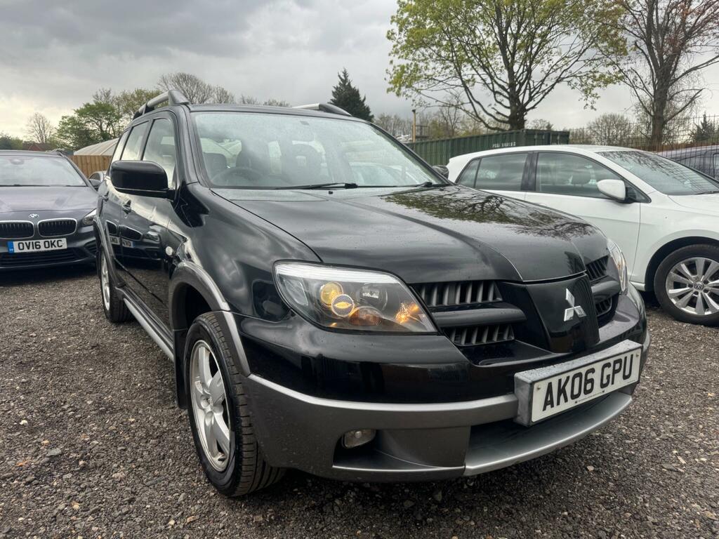 Mitsubishi Outlander 2.4 Equippe Black #3