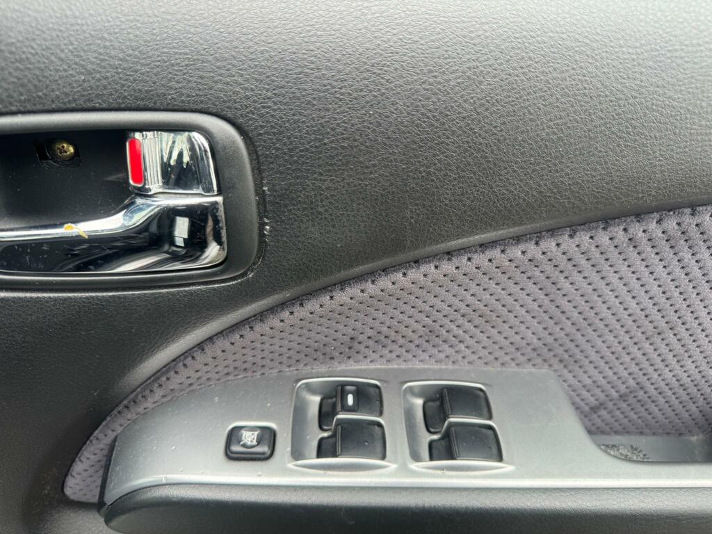 Mitsubishi Outlander 2.4 Equippe Black #22
