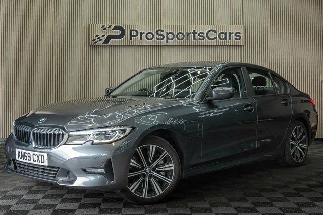 BMW 3 Series 2.0 330E 12Kwh Se Pro Saloon Plug-in Hy Grey