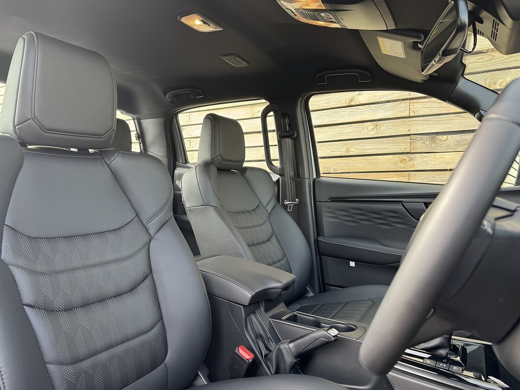 Isuzu D-Max V-cross Dcb Silver #4