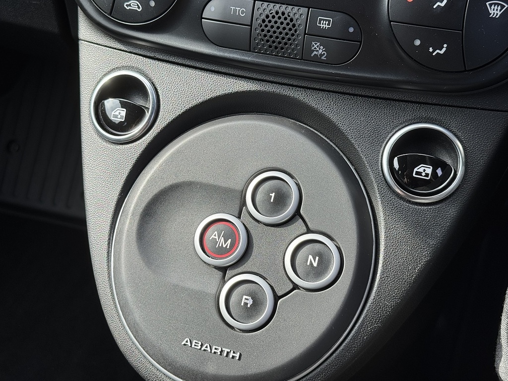 Abarth 695 1.4 T-jet 180 70Th Anniversary #26