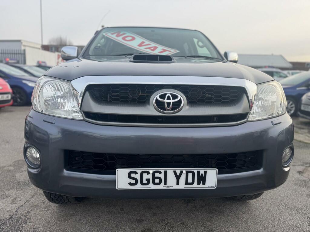 Toyota HILUX Invincible 4X4 D-4d Dcb Grey #4