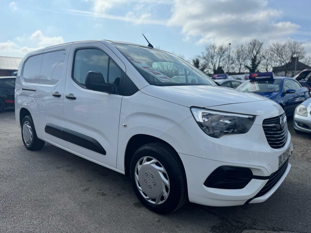 Vauxhall Combo 1.5 Turbo D 2300 Sportive L2 H1 Euro 6 Ss DL70PXF White #2