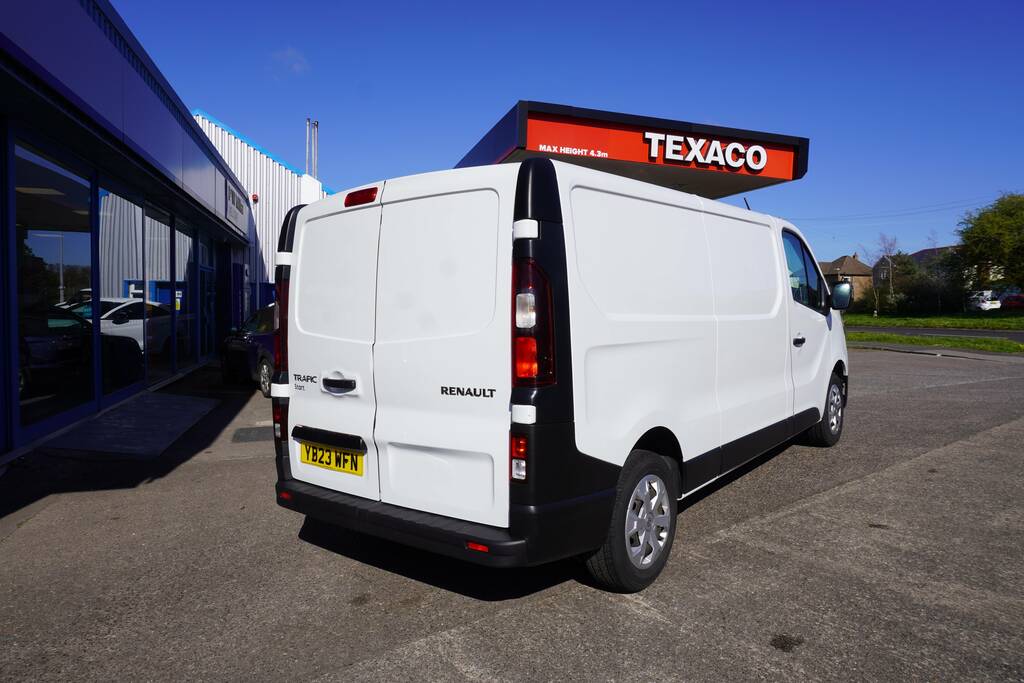 Renault Trafic 2.0 Dci Blue Ll30 Start L2 H1 Euro 6 Ss YB23WFN White #3