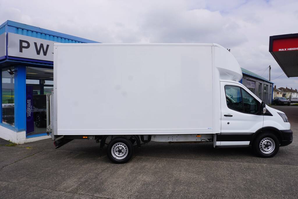 Ford Transit Custom 2.0 350 Ecoblue Leader Chassis Cab Manu WV23ZGN White #2