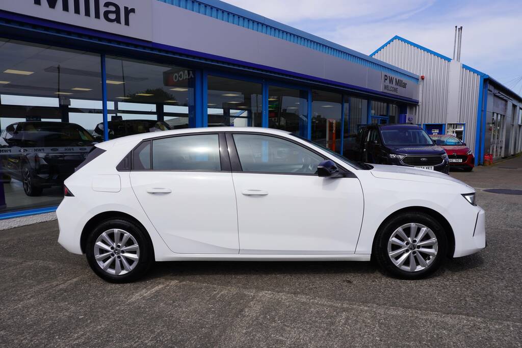 Vauxhall Astra 1.2 Turbo Design Euro 6 Ss MA74YHJ White #2