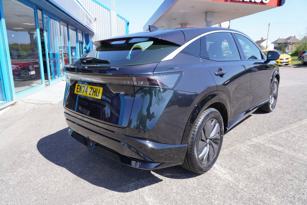 Nissan Ariya 63Kwh Engage 7.4Kw Charger EN74ZHU Green #2