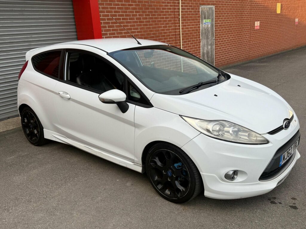 Ford Fiesta 1.6 Metal MJ62YRC White #2