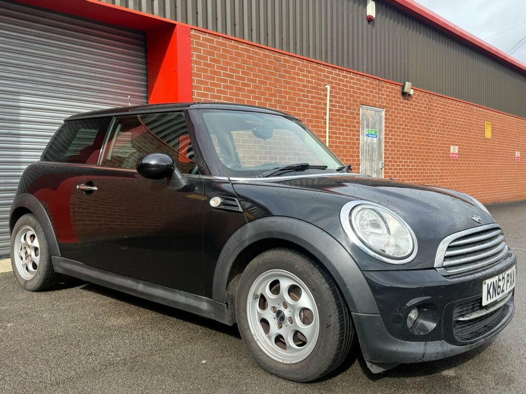 Mini Hatch 1.6 Cooper D Euro 5 Ss KN62PXA Black