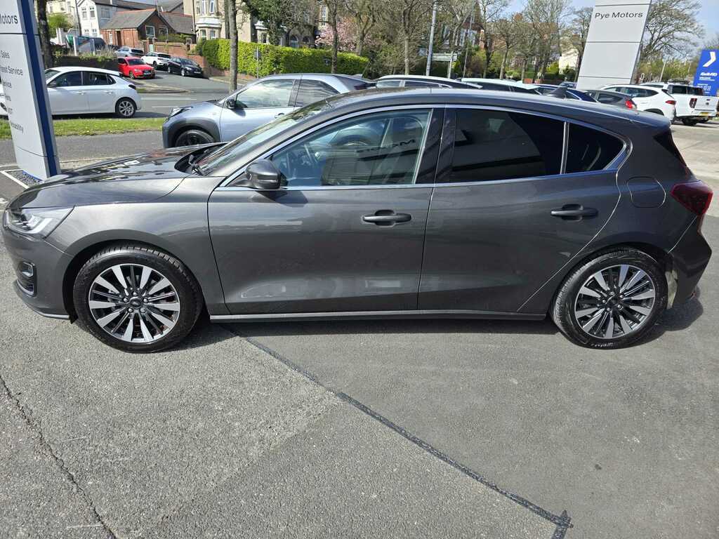 Ford Focus 1.0T Ecoboost Titanium Vignale Hatchback Petro PE24ZVA Grey #4