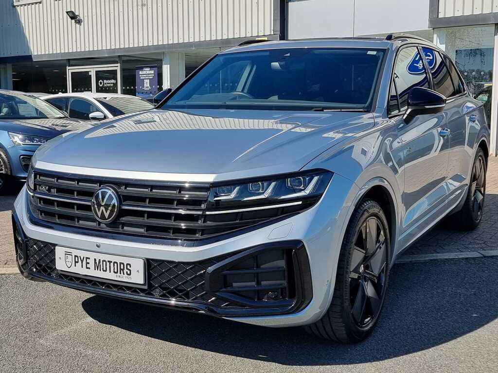 Volkswagen Touareg 3.0 Tdi V6 Black Edition Suv Tiptronic KP25NPJ Silver #3