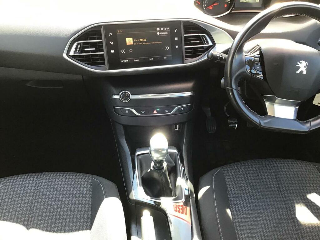 Peugeot 308 Hatchback 1.5 Bluehdi Active Euro 6 Ss 201 SD68VZJ Red #5